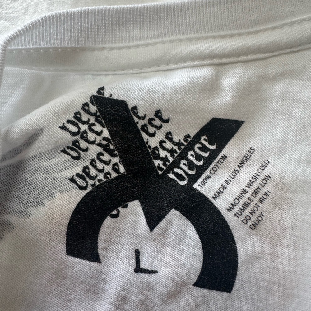 Veece Shirt - Picture 4 of 6